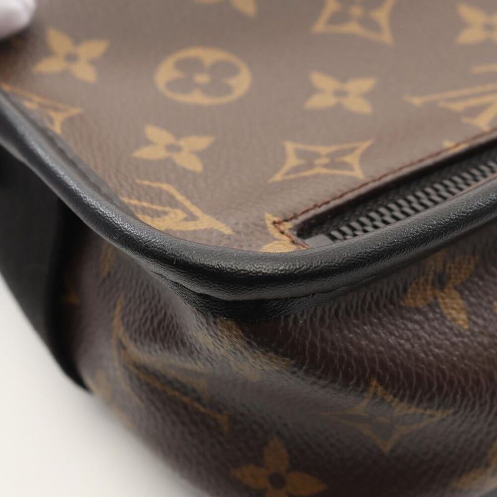 Louis Vuitton Archie Messenger Monogram Bag - Picture 3 of 7